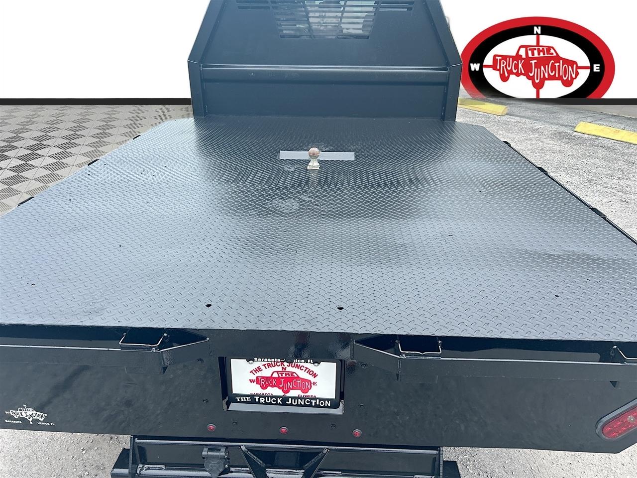 Chevrolet Silverado 3500HD CC 4WD Crew Cab 177" WB, 60" CA LT 2024