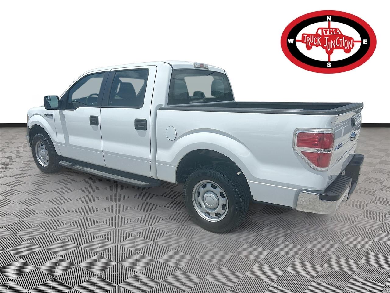 Ford F-150 2WD SuperCrew 145" XLT 2014