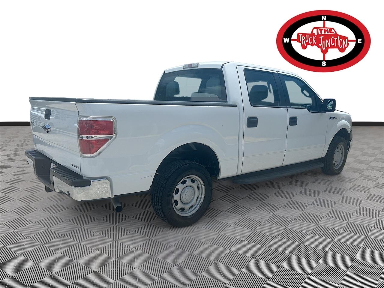 Ford F-150 2WD SuperCrew 145" XLT 2014