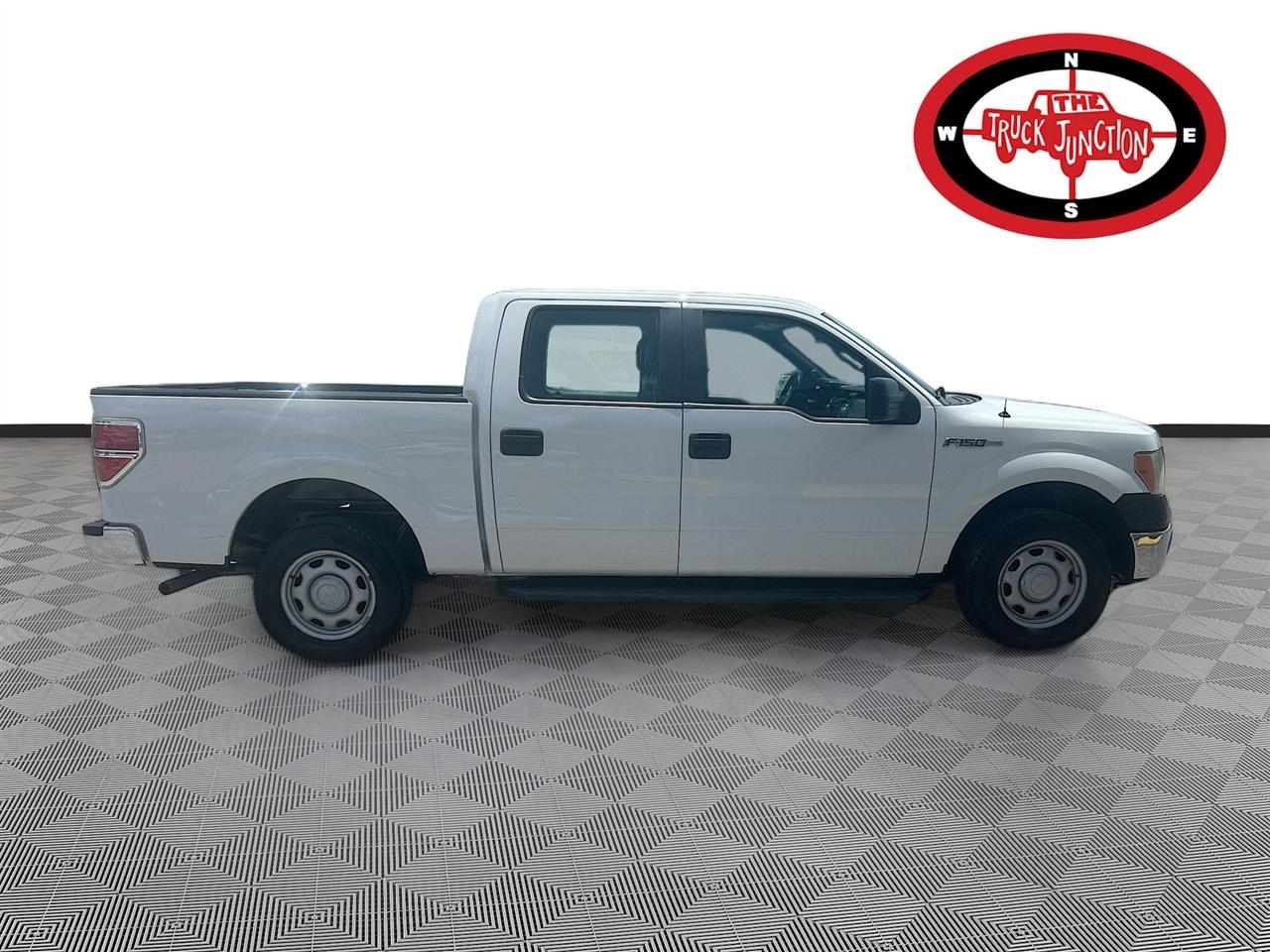 Ford F-150 2WD SuperCrew 145" XLT 2014