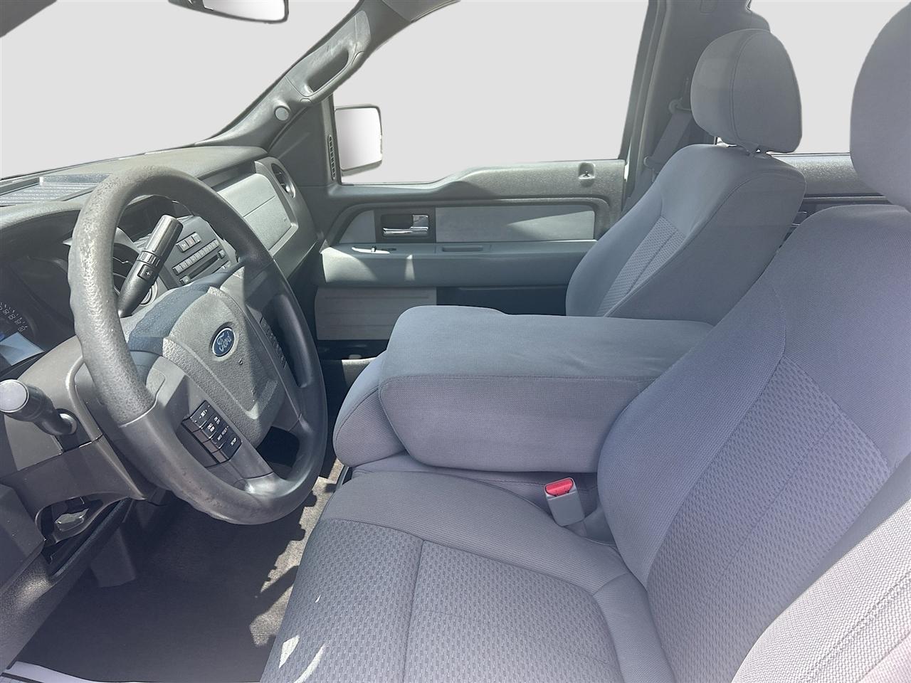 Ford F-150 2WD SuperCrew 145" XLT 2014