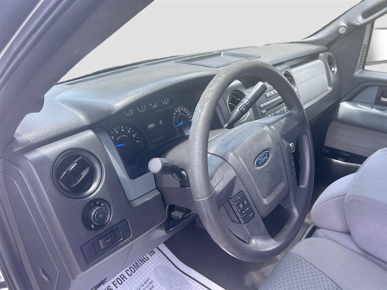 Ford F-150 2WD SuperCrew 145" XLT 2014