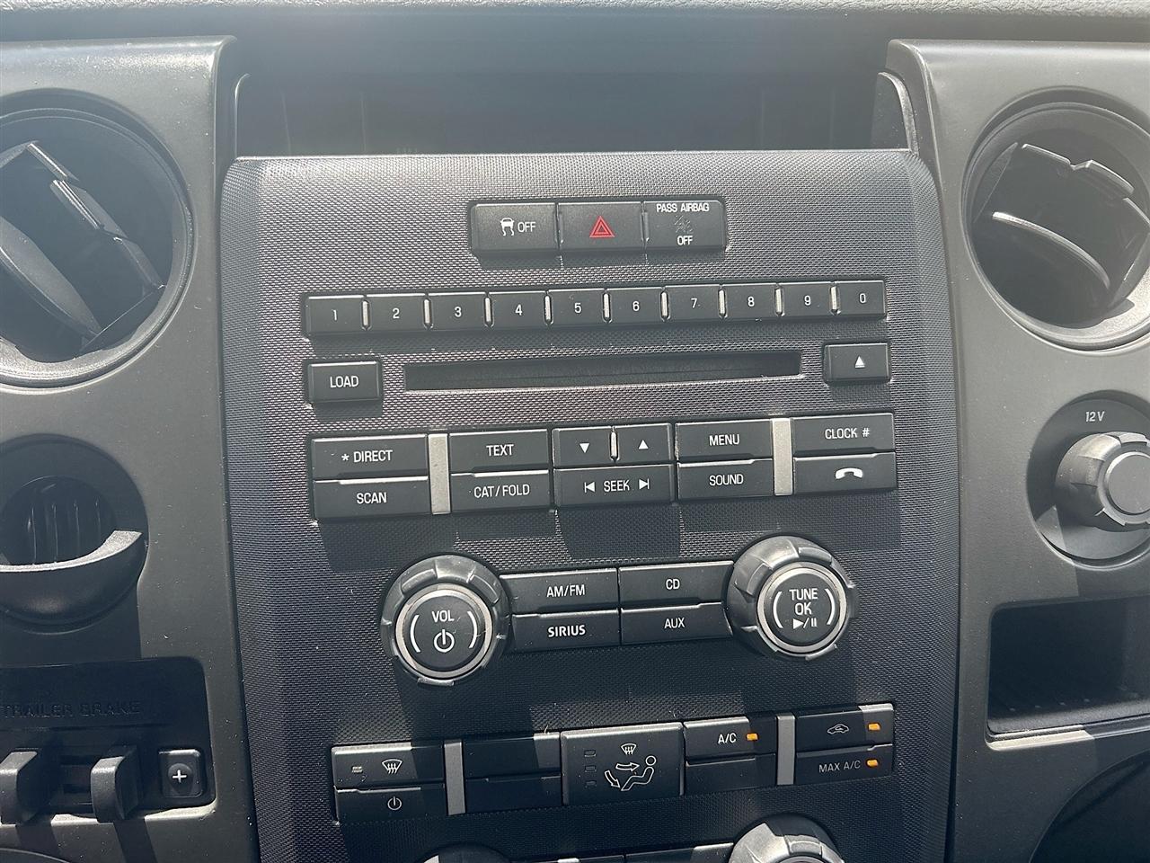 Ford F-150 2WD SuperCrew 145" XLT 2014