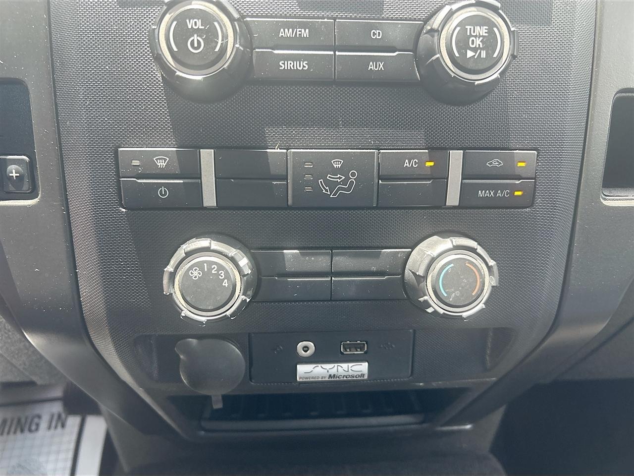 Ford F-150 2WD SuperCrew 145" XLT 2014