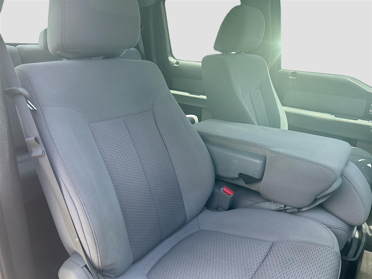 Ford F-150 2WD SuperCrew 145" XLT 2014