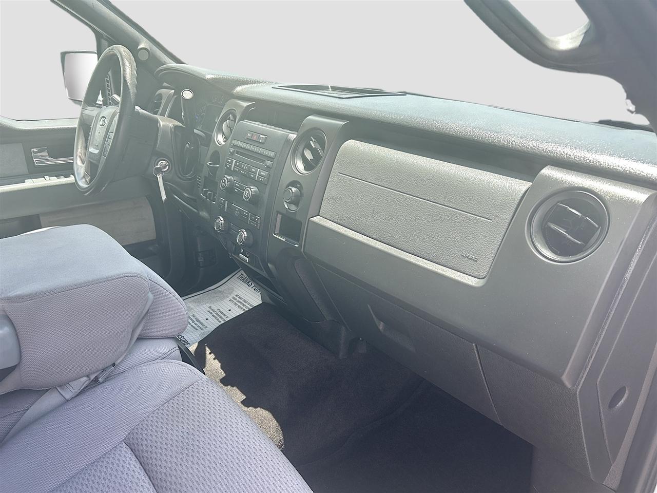 Ford F-150 2WD SuperCrew 145" XLT 2014