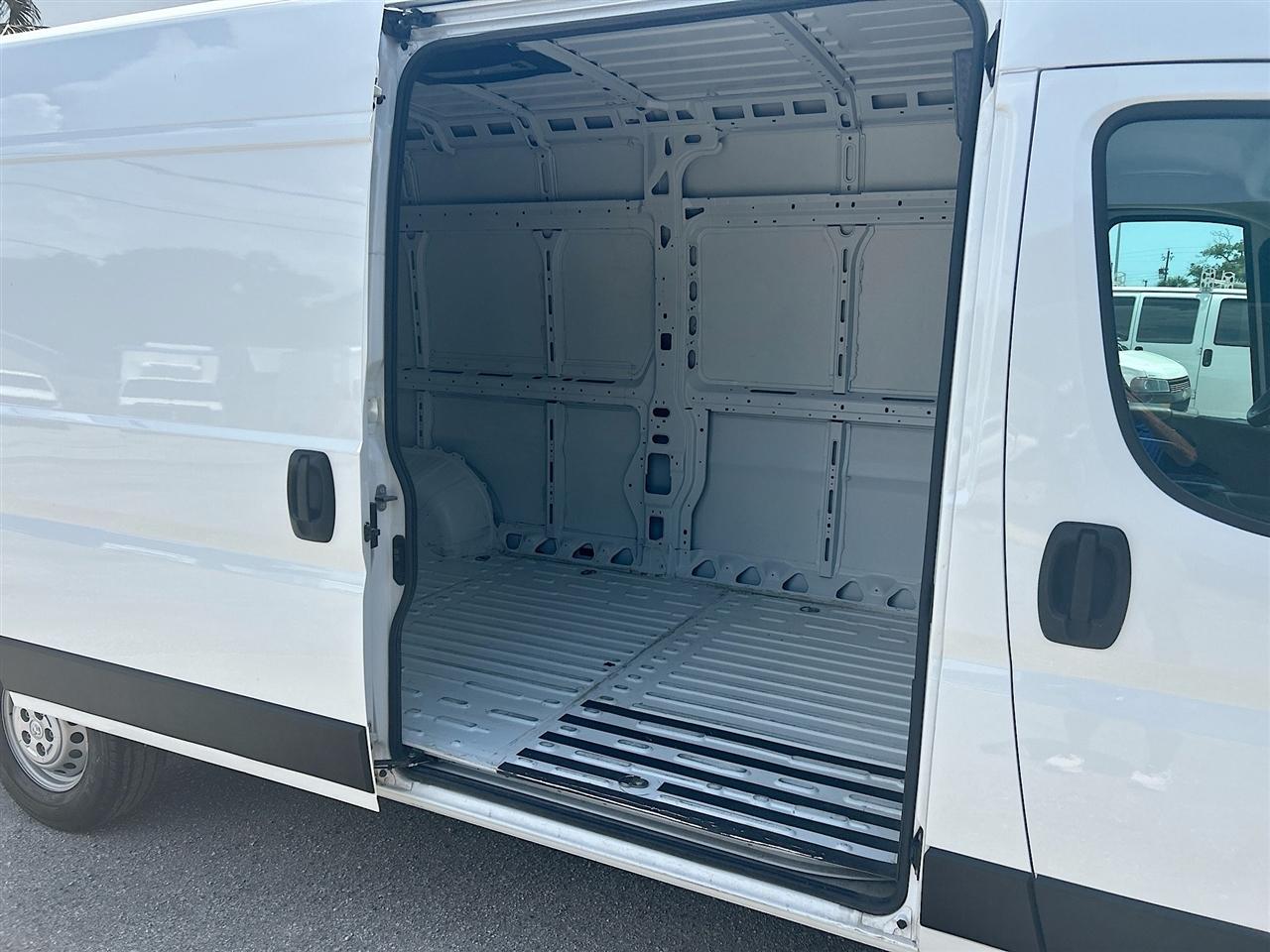 RAM ProMaster Cargo Van Tradesman 2500 High Roof 159" WB w/Pass Seat 2024