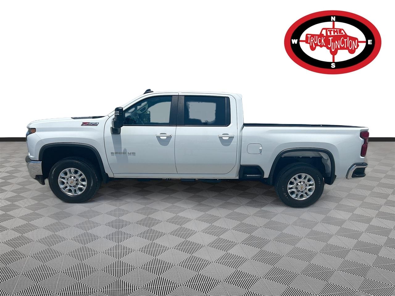 Chevrolet Silverado 2500HD 4WD Crew Cab 159" LT 2023