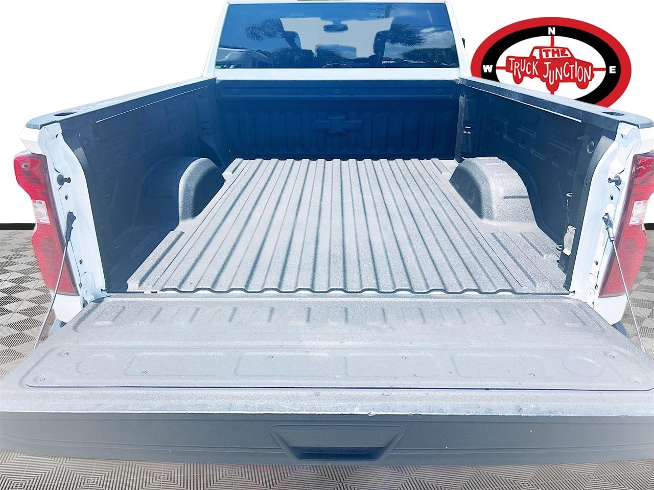 Chevrolet Silverado 2500HD 4WD Crew Cab 159" LT 2023