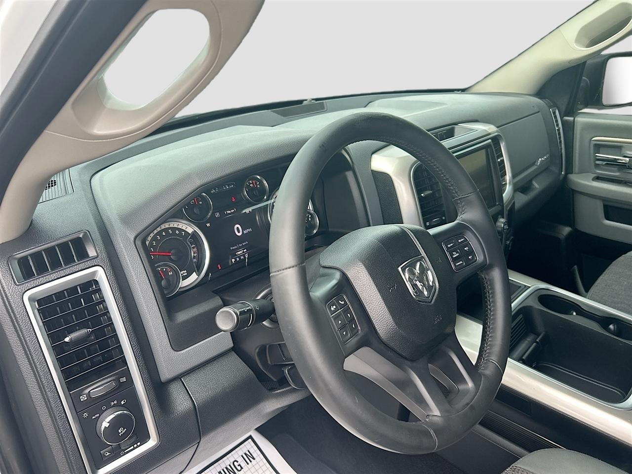 RAM 1500 2WD Crew Cab 149" Big Horn 2016