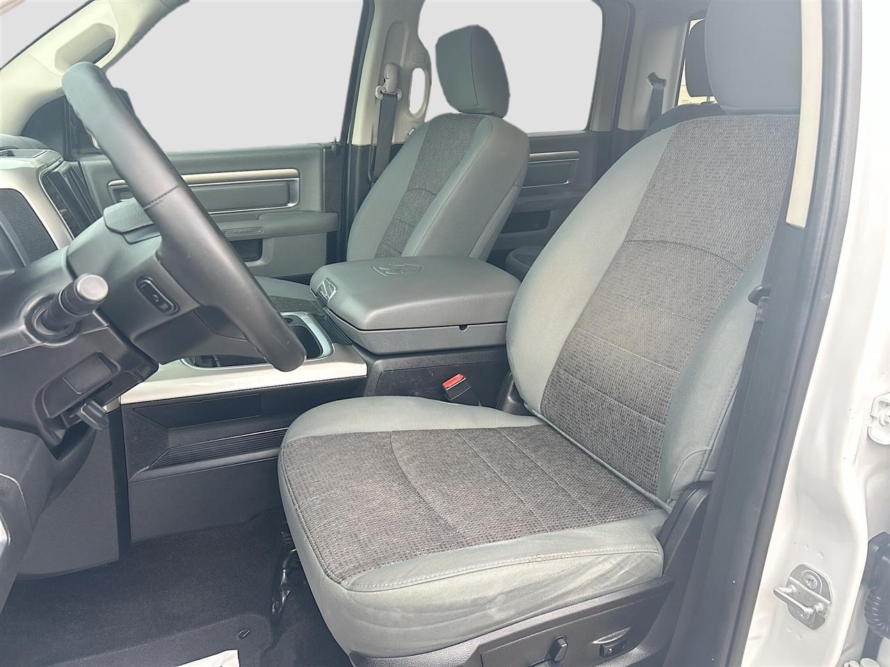 RAM 1500 2WD Crew Cab 149" Big Horn 2016