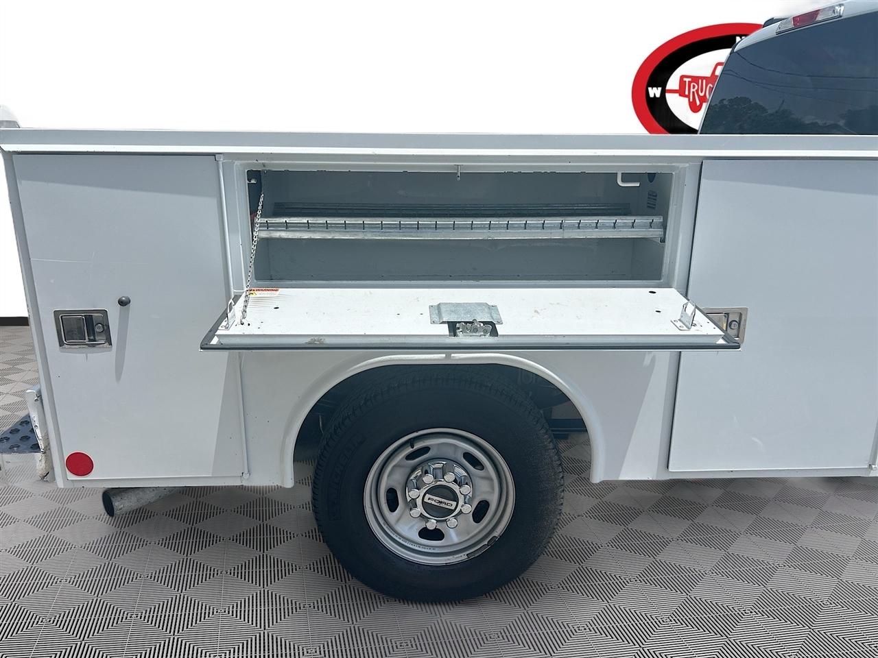 Ford Super Duty F-250 SRW Lariat 2WD SuperCab 8' Box 2022