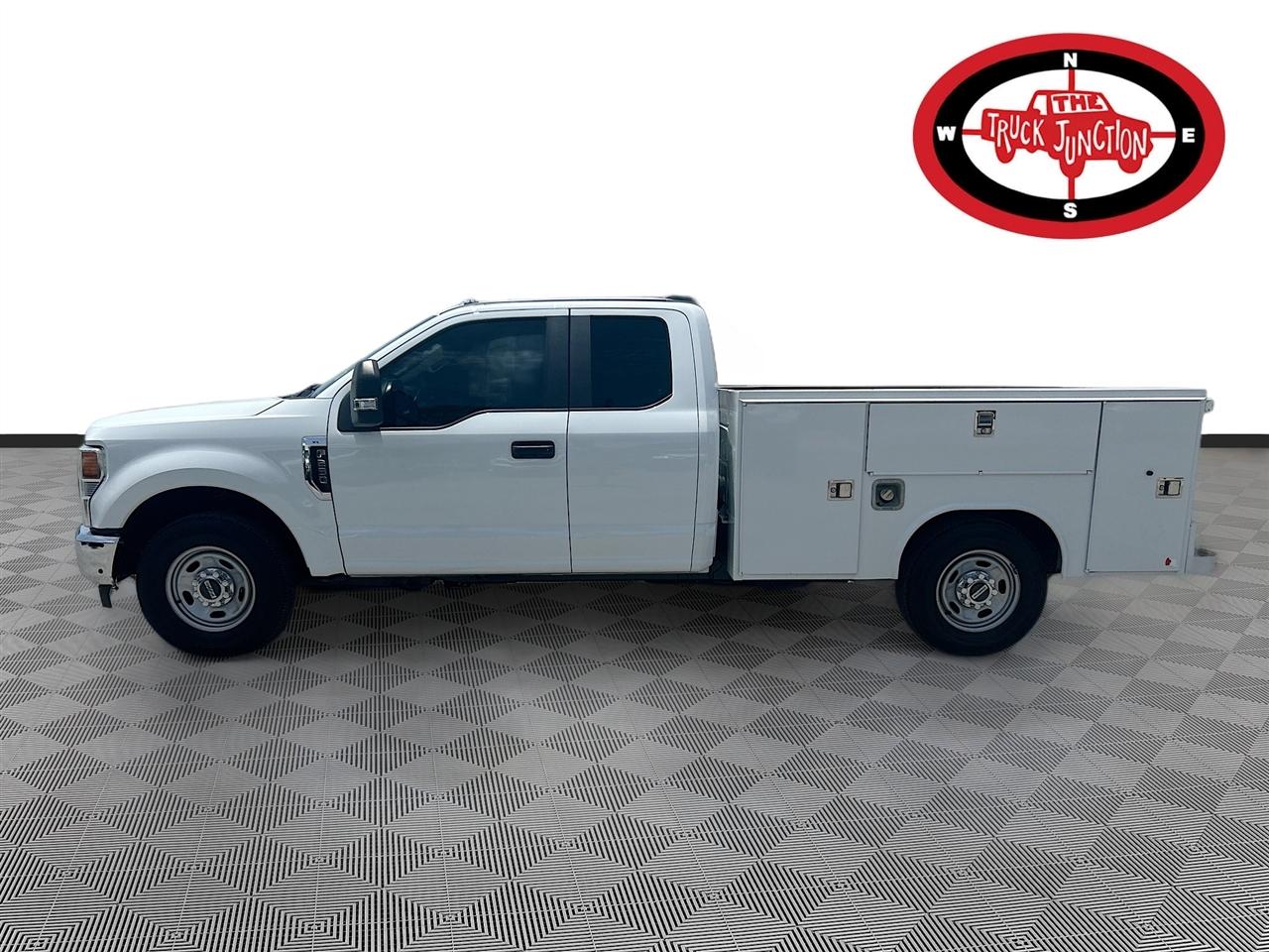 Ford Super Duty F-250 SRW XL 2WD SuperCab 6.75' Box 2022