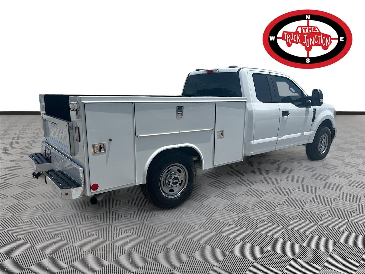 Ford Super Duty F-250 SRW XL 2WD SuperCab 6.75' Box 2022