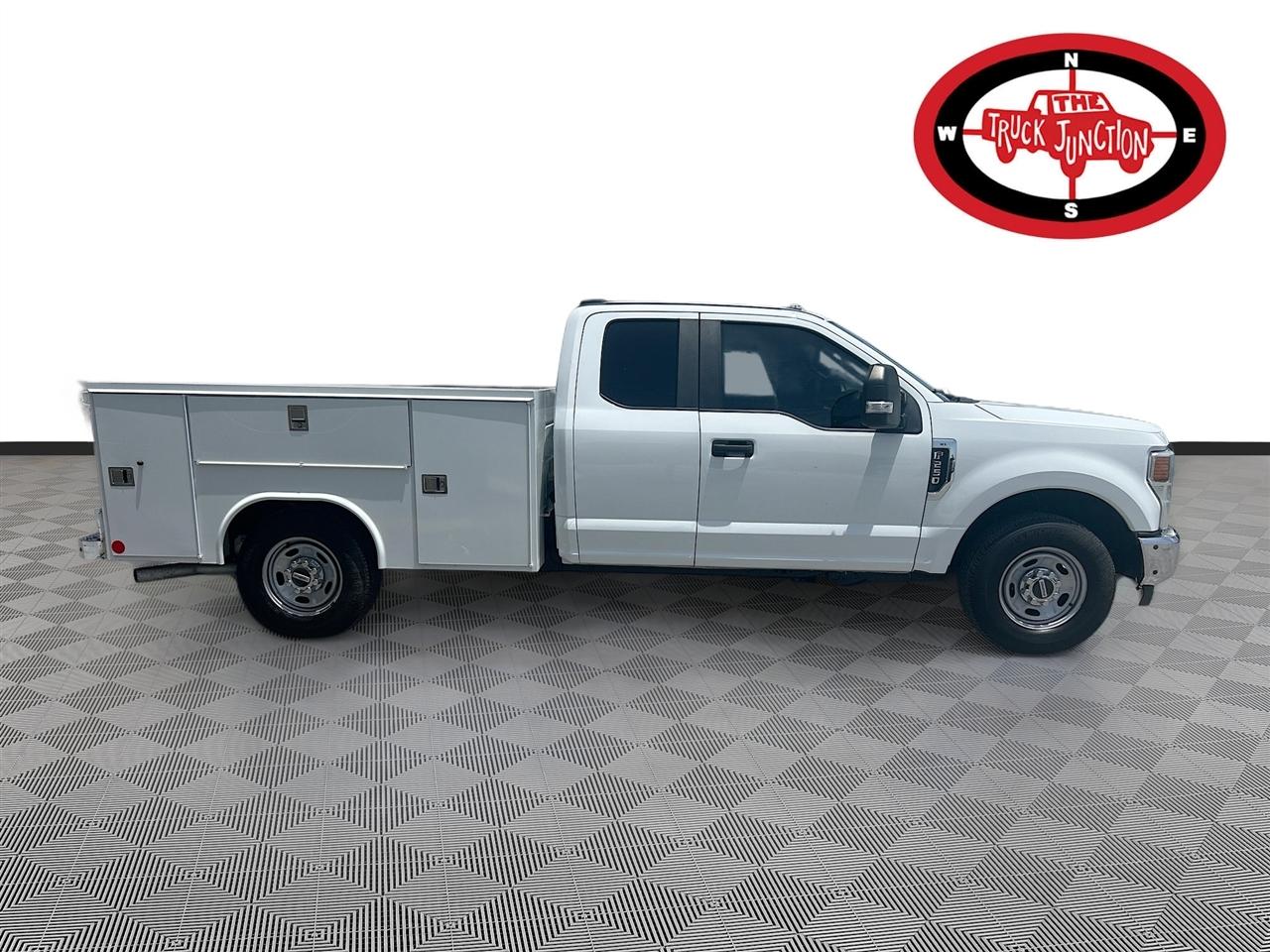 Ford Super Duty F-250 SRW XL 2WD SuperCab 6.75' Box 2022