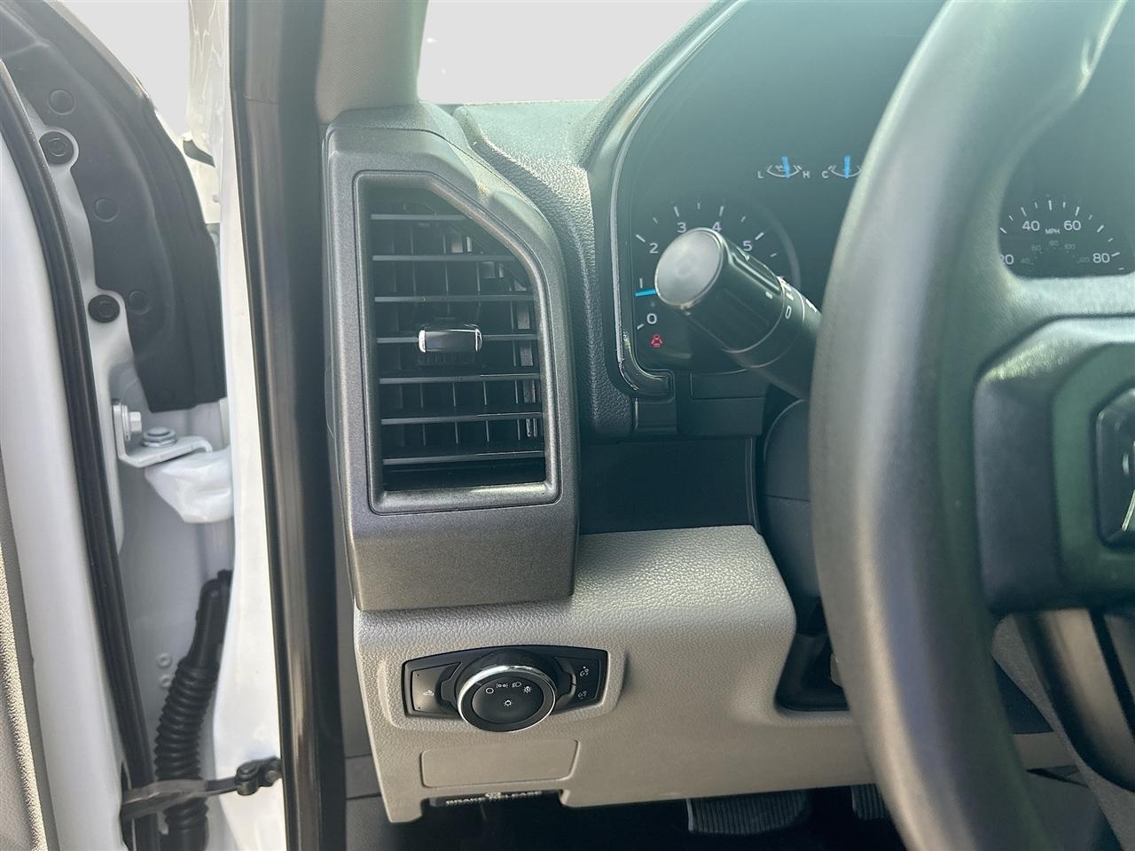Ford Super Duty F-250 SRW XL 2WD SuperCab 6.75' Box 2022