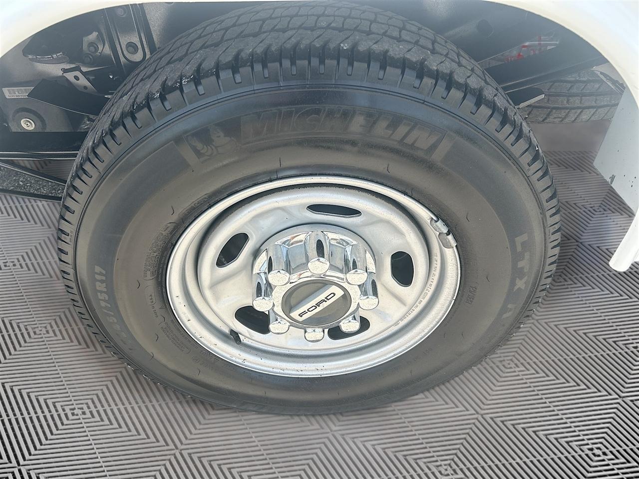 Ford Super Duty F-250 SRW XL 2WD SuperCab 6.75' Box 2022