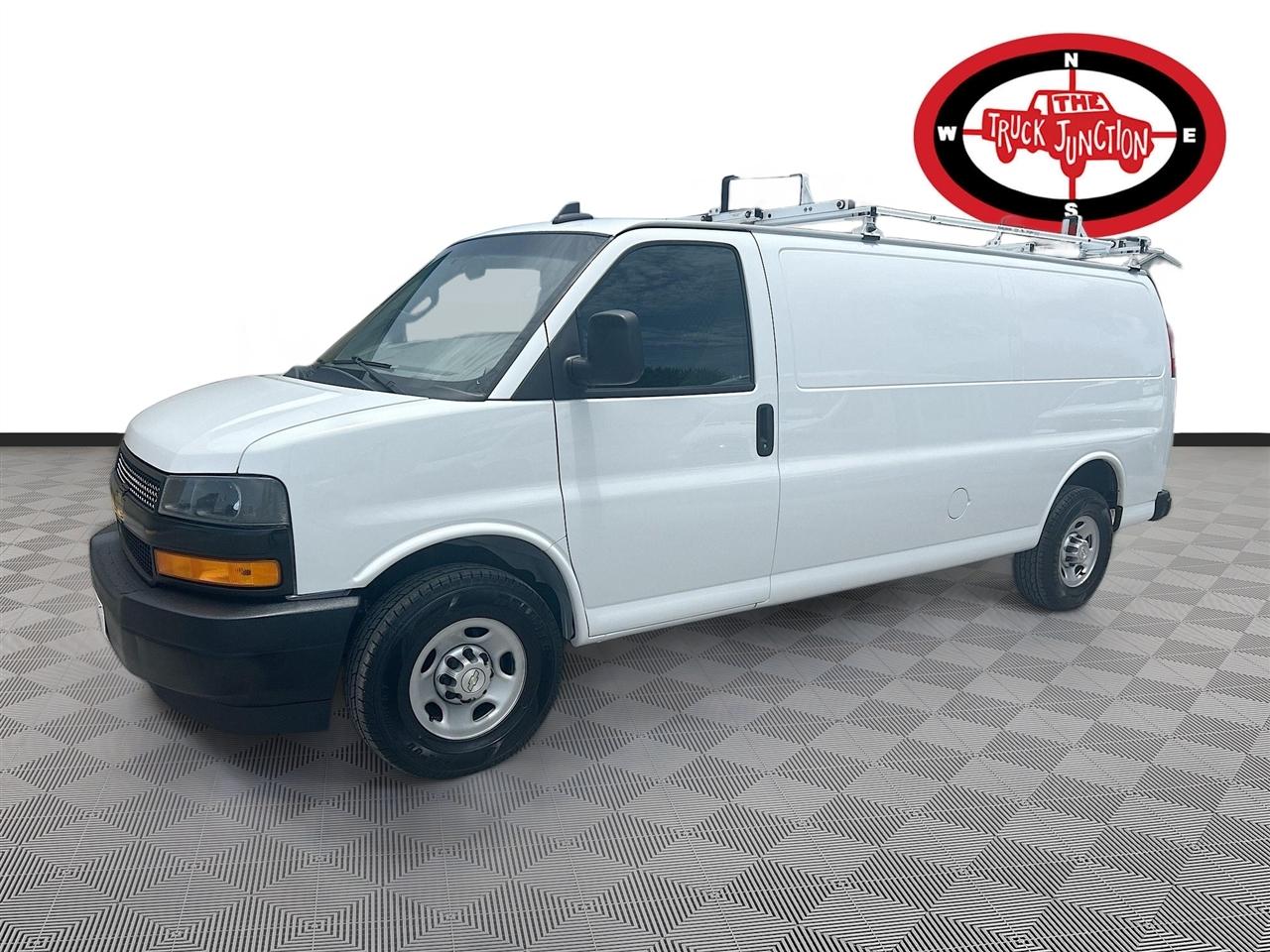 Chevrolet Express Cargo Van RWD 3500 155" 2023