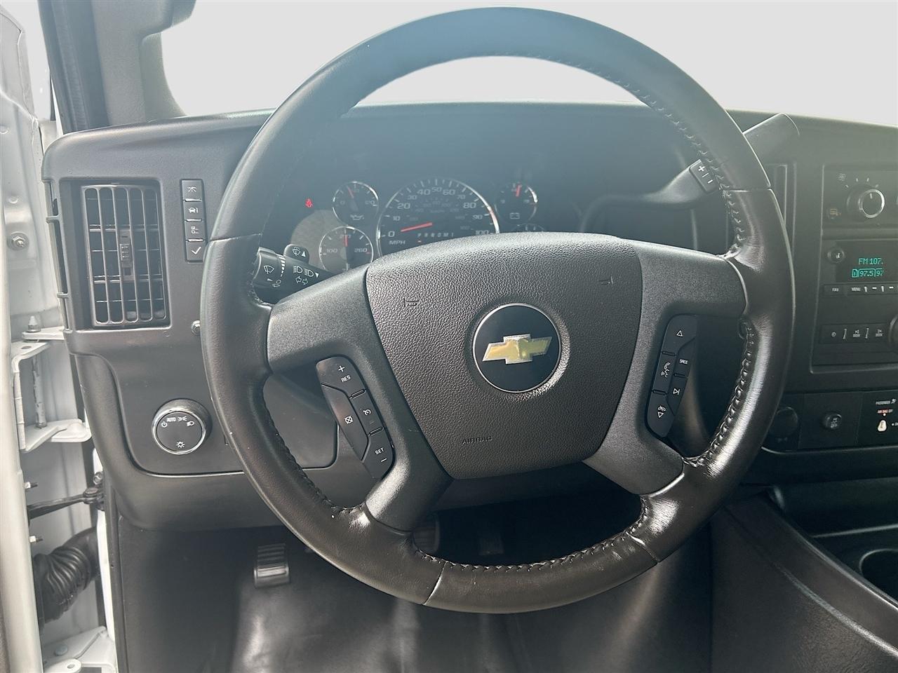 Chevrolet Express Cargo Van RWD 3500 155" 2023