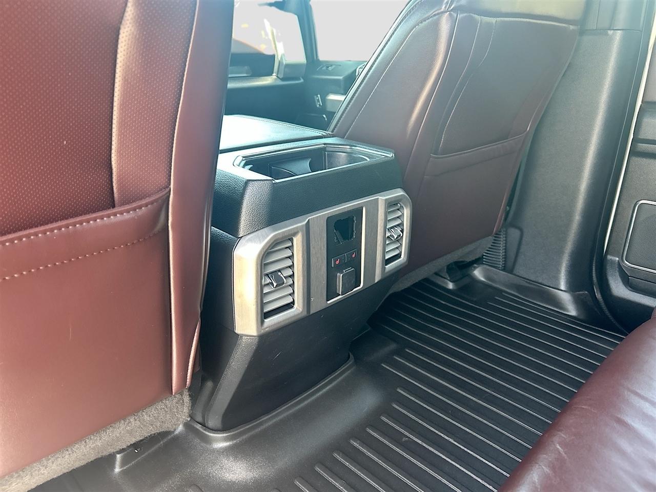 Ford F-150 4WD SuperCrew 145" Platinum 2015