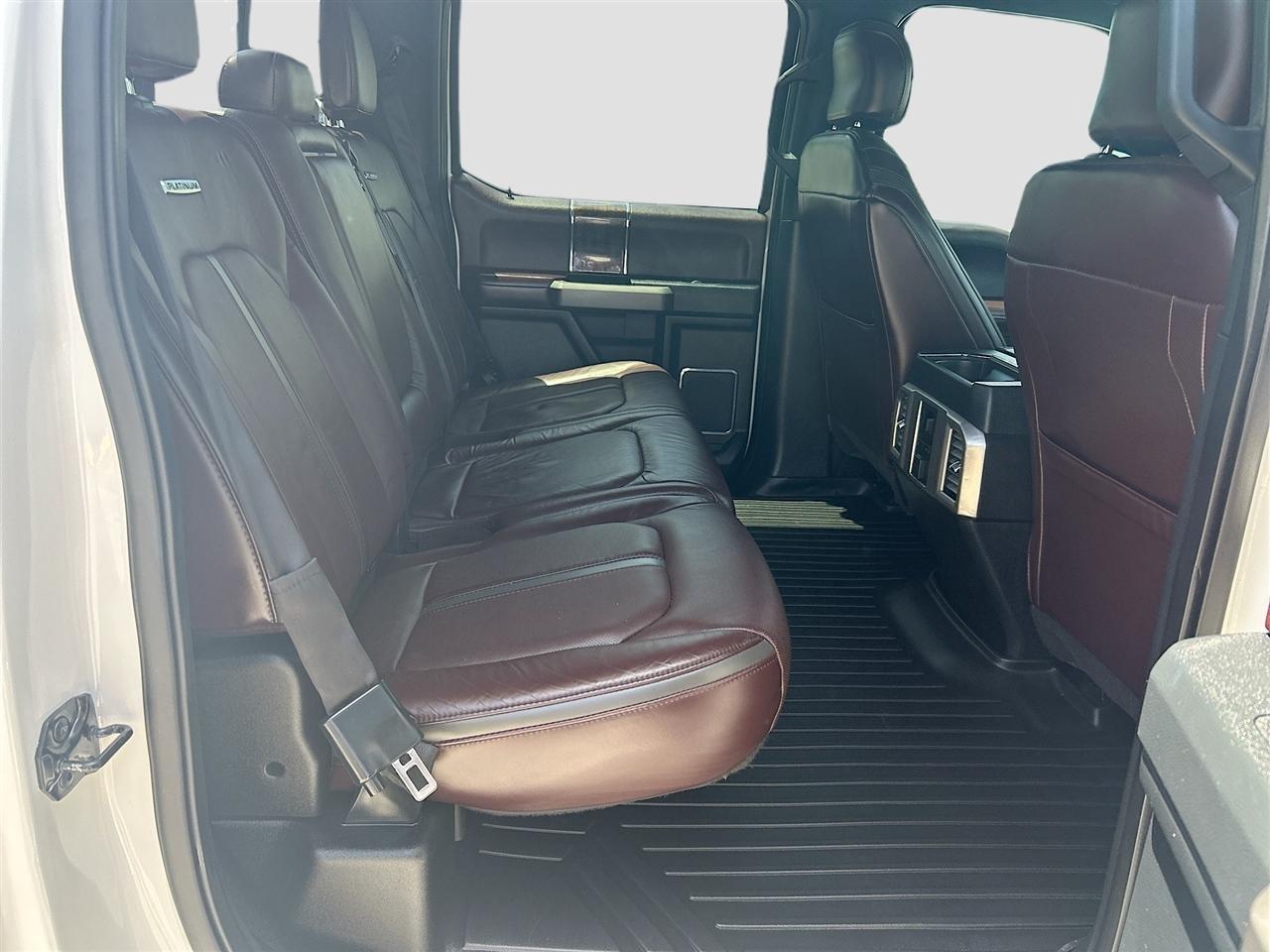Ford F-150 4WD SuperCrew 145" Platinum 2015