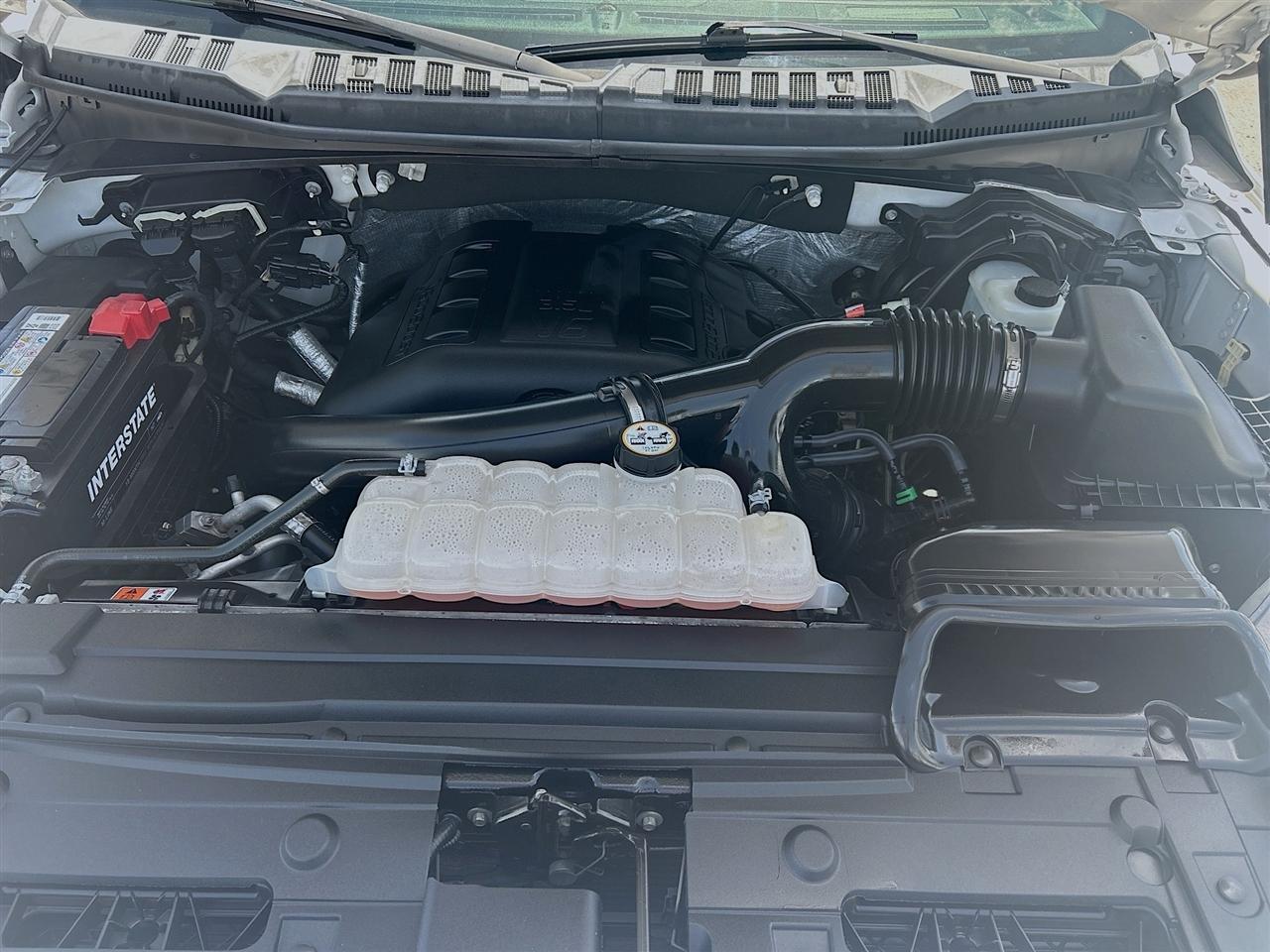 Ford F-150 4WD SuperCrew 145" Platinum 2015