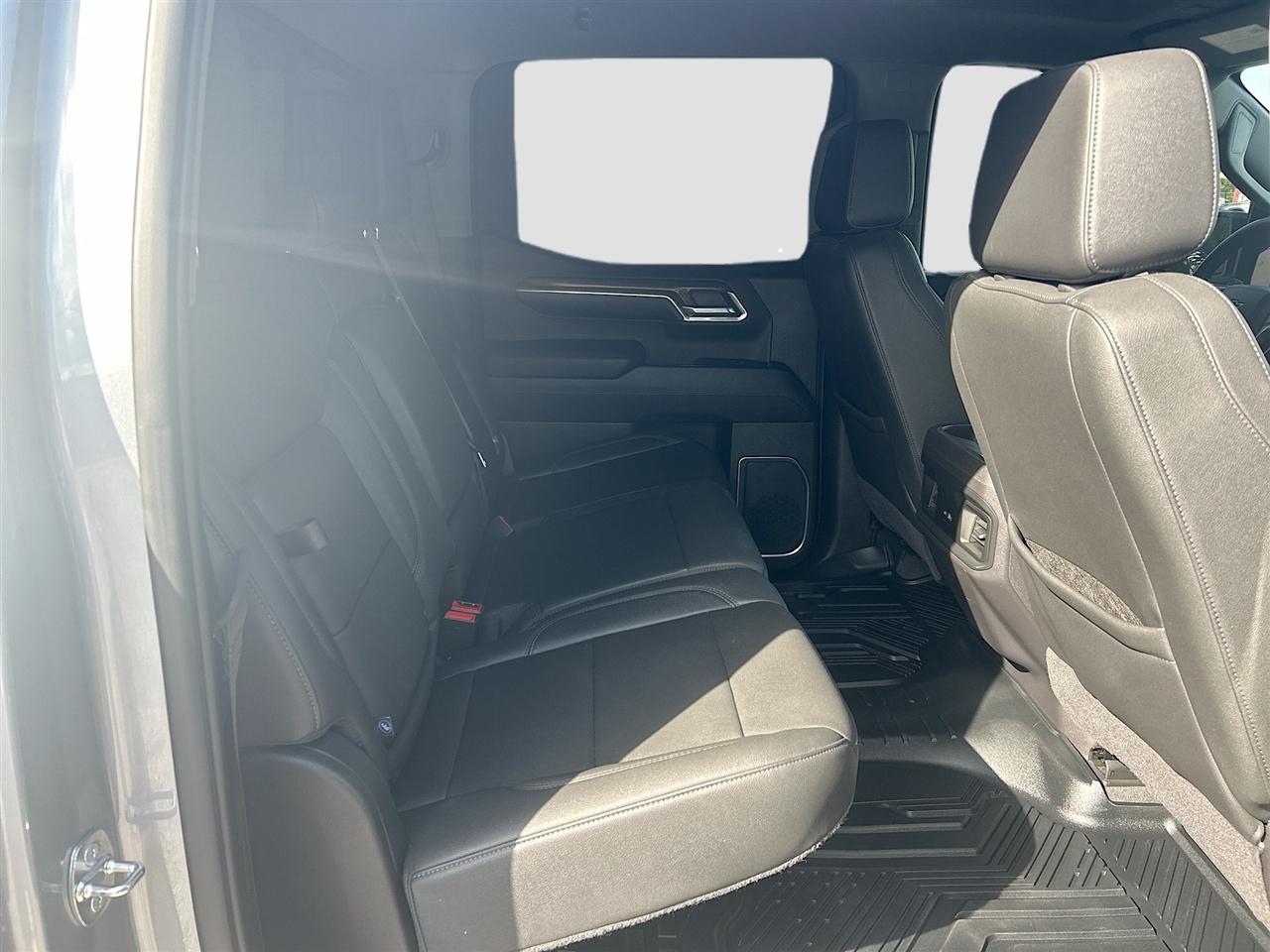 Chevrolet Silverado 1500 4WD Crew Cab 147" LT Trail Boss 2024
