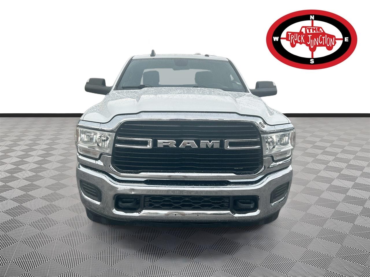RAM 2500 Big Horn 4x4 Crew Cab 8' Box 2021