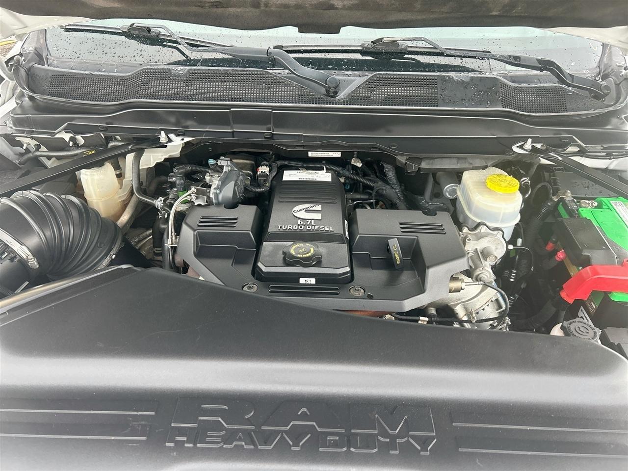 RAM 2500 Big Horn 4x4 Crew Cab 8' Box 2021