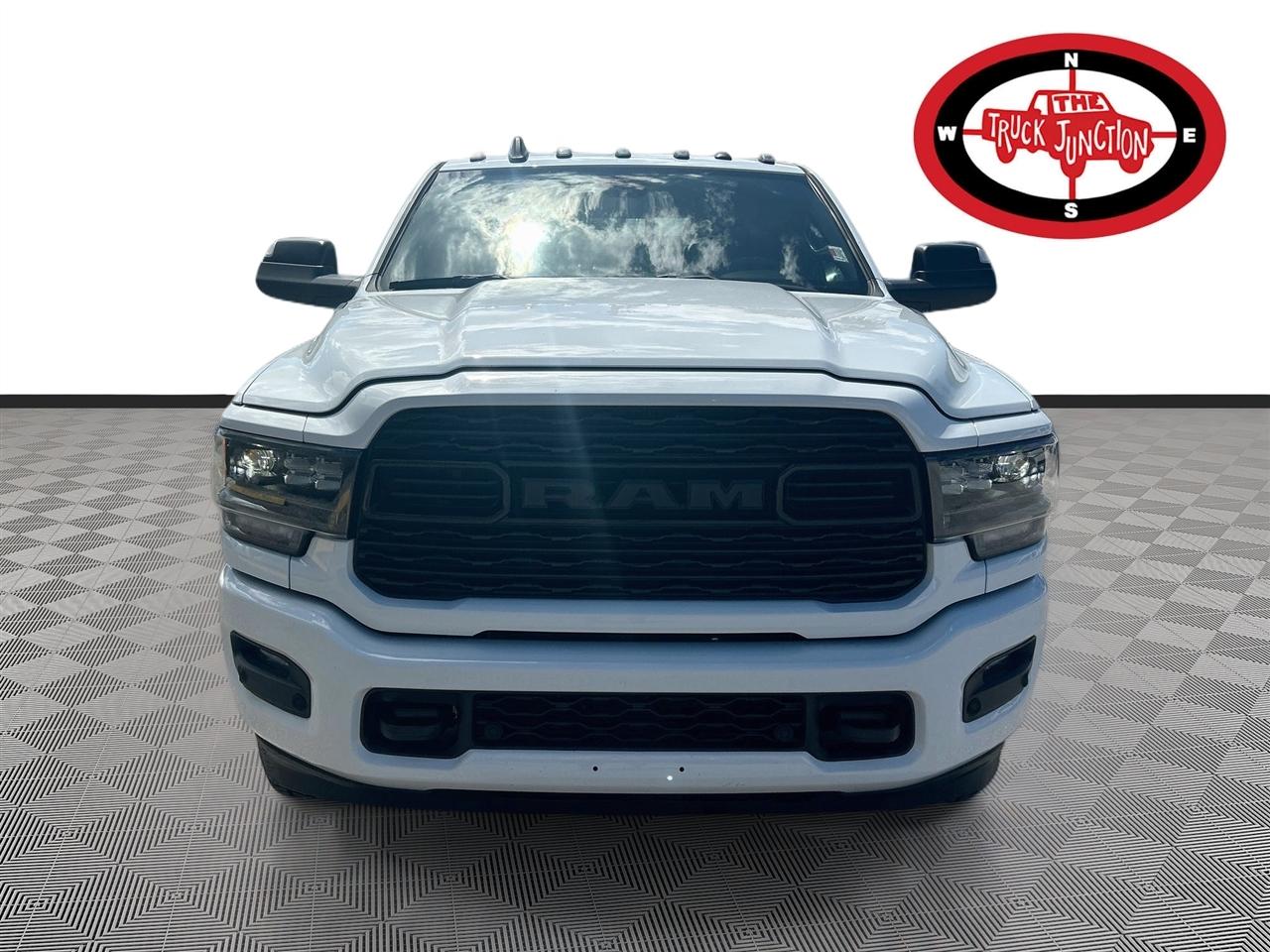 RAM 2500 Limited 4x4 Mega Cab 6'4" Box 2022