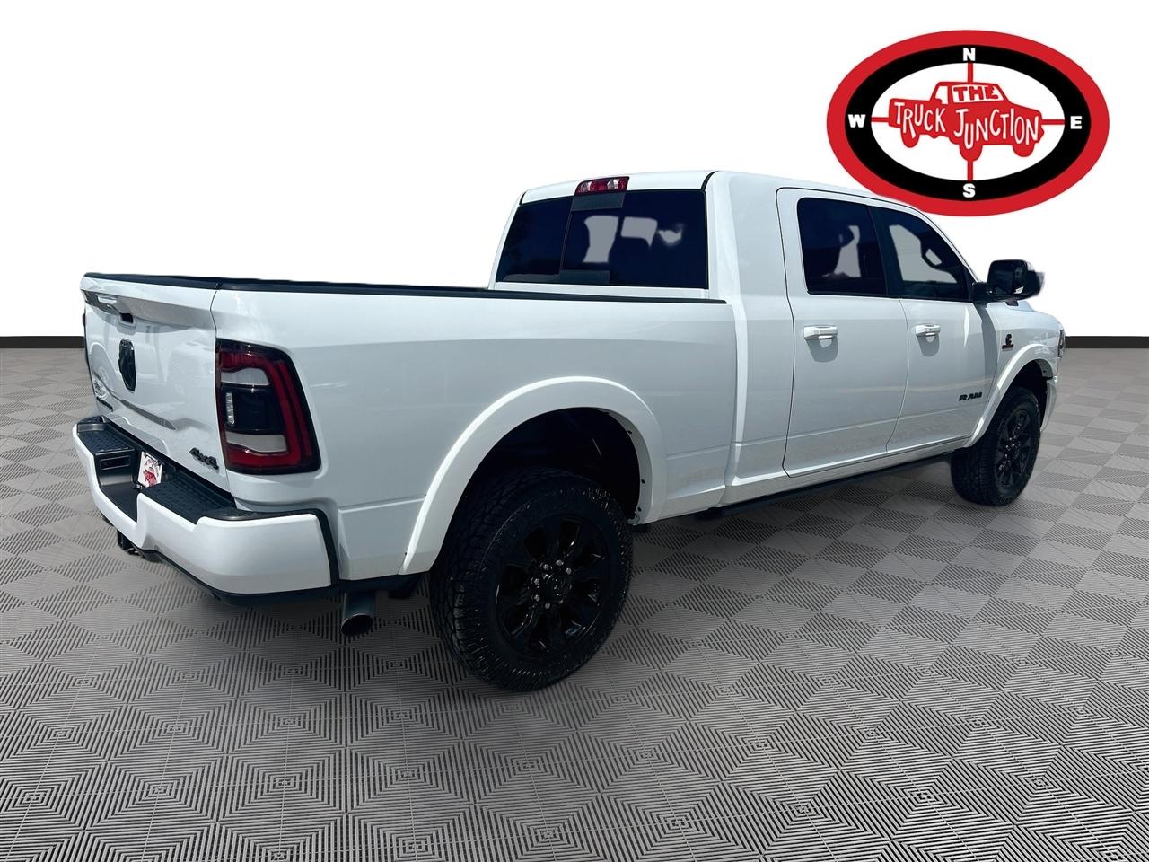 RAM 2500 Limited 4x4 Mega Cab 6'4" Box 2022