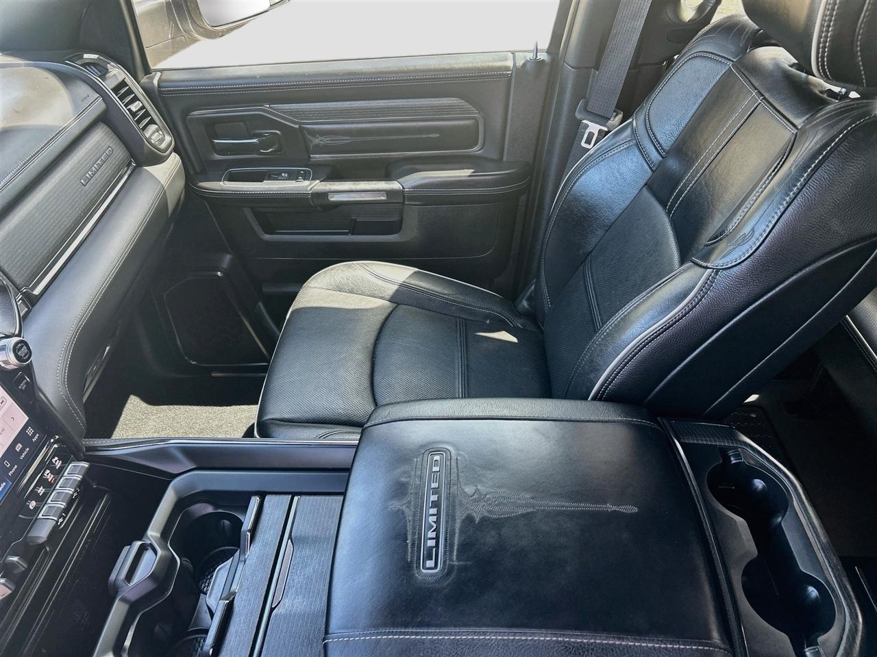 RAM 2500 Limited 4x4 Mega Cab 6'4" Box 2022