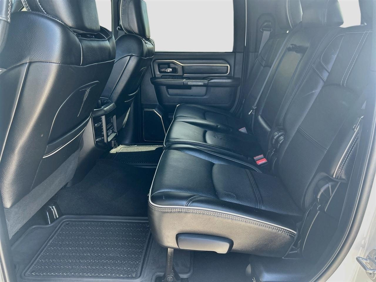 RAM 2500 Limited 4x4 Mega Cab 6'4" Box 2022