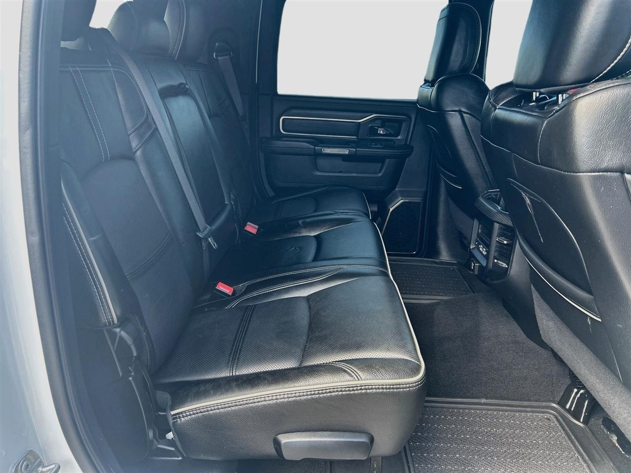 RAM 2500 Limited 4x4 Mega Cab 6'4" Box 2022