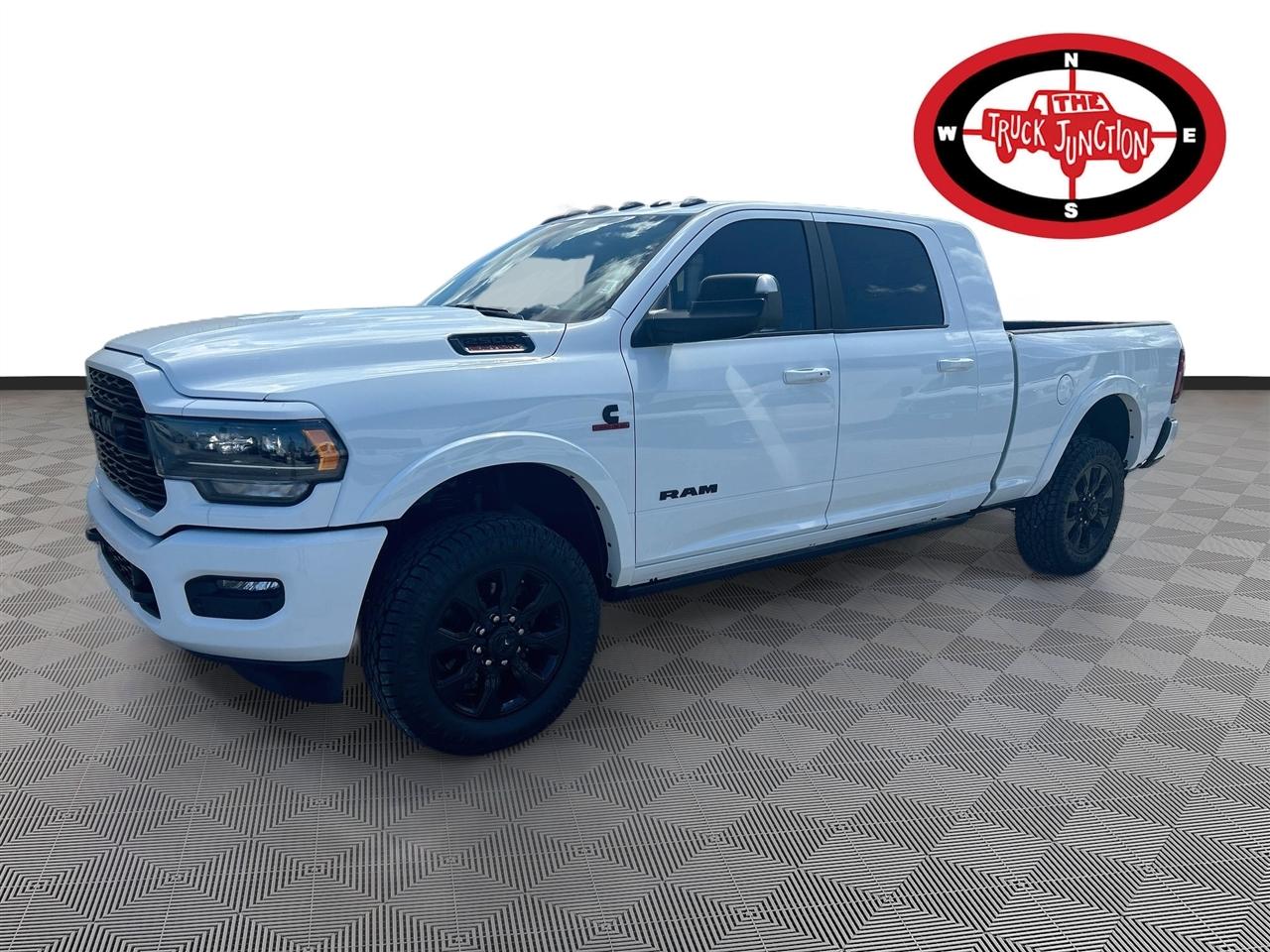 RAM 2500 Limited 4x4 Mega Cab 6'4" Box 2022