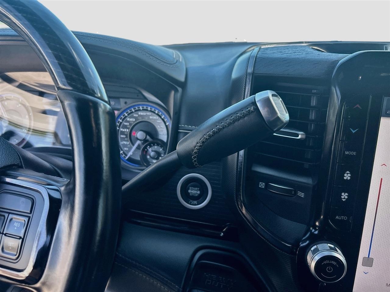 RAM 2500 Limited 4x4 Mega Cab 6'4" Box 2022