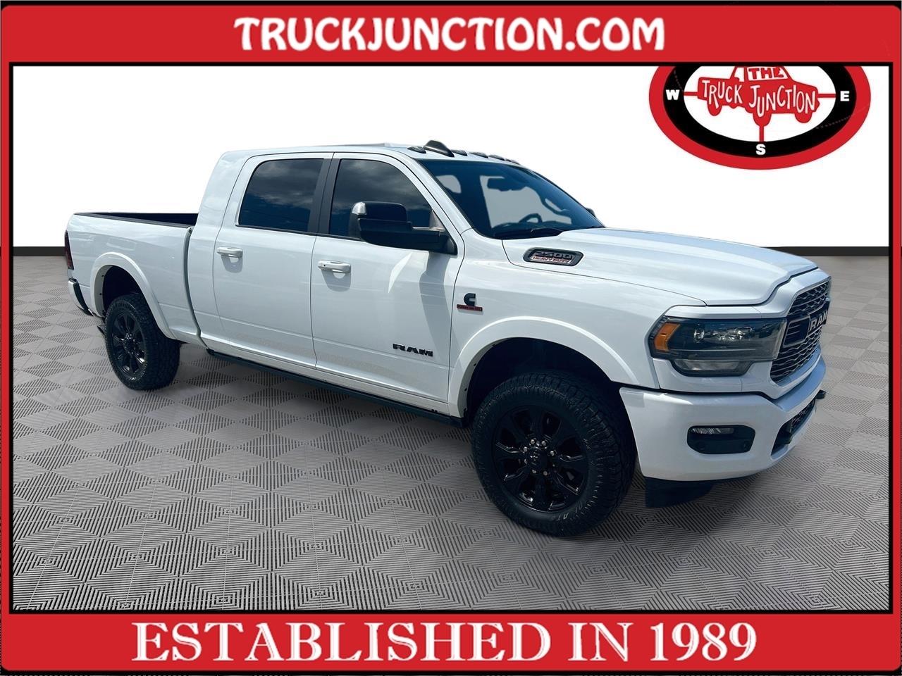 2022 RAM 2500 Limited 4x4 Mega Cab 6'4" Box