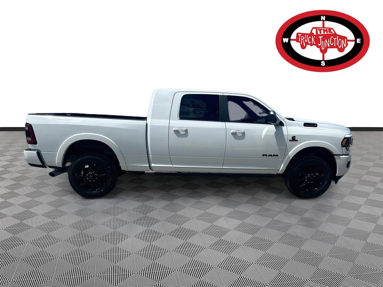 RAM 2500 Limited 4x4 Mega Cab 6'4" Box 2022
