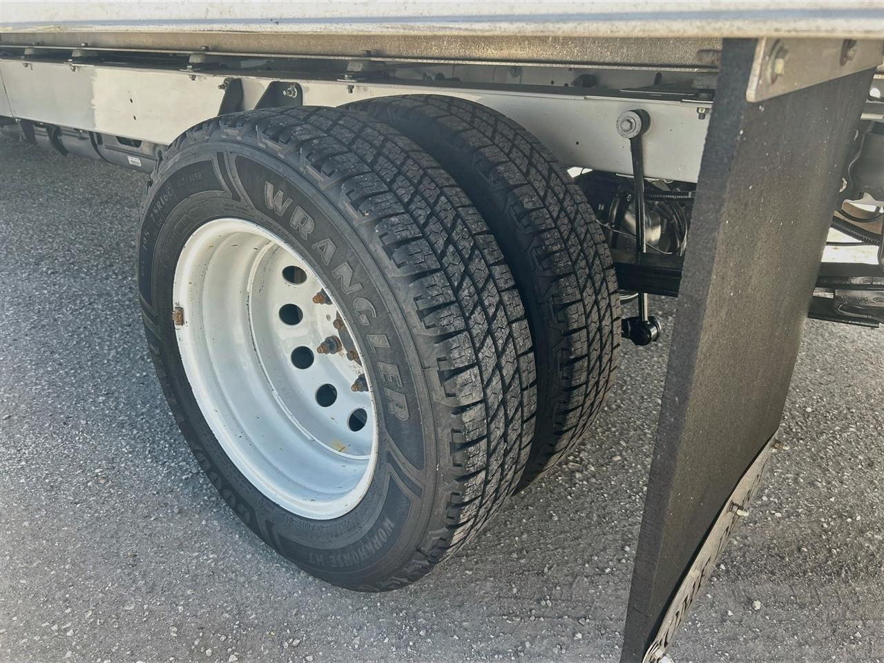 Ford Transit Chassis T-350 DRW 156" WB 9950 GVWR 2019