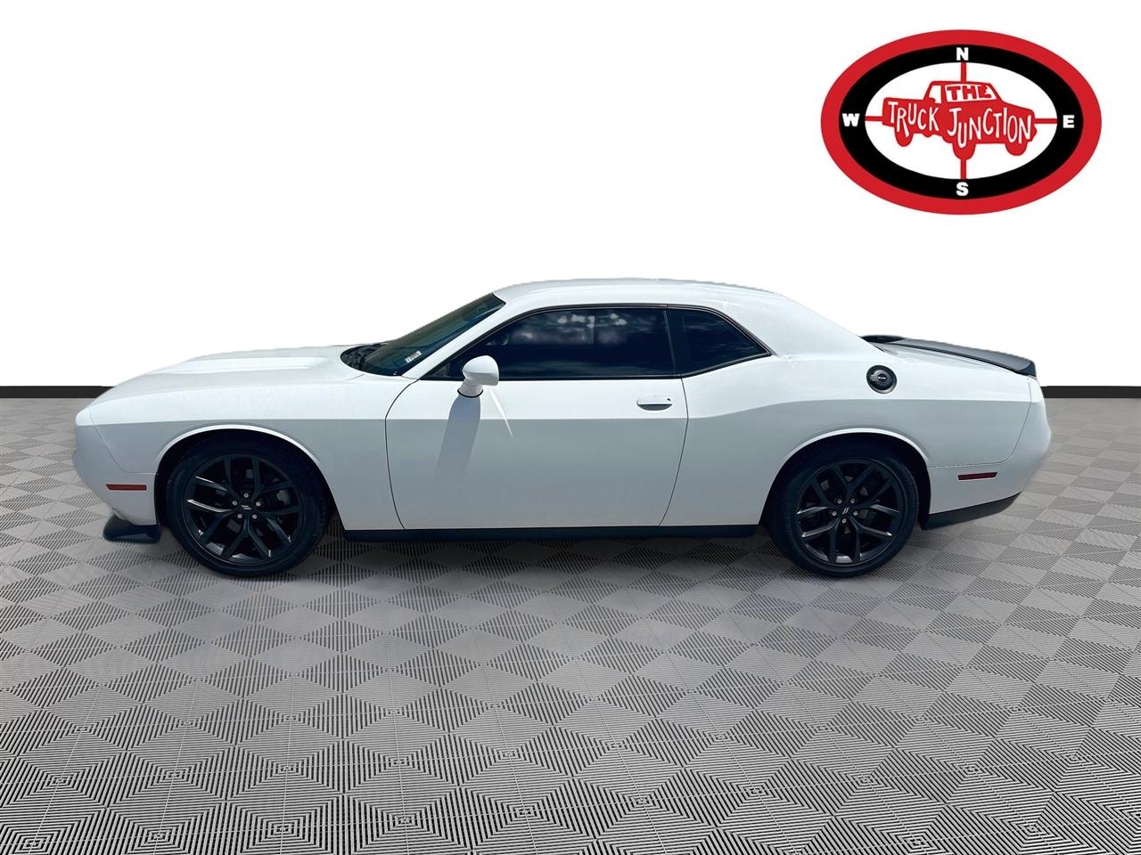 Dodge Challenger GT RWD 2021