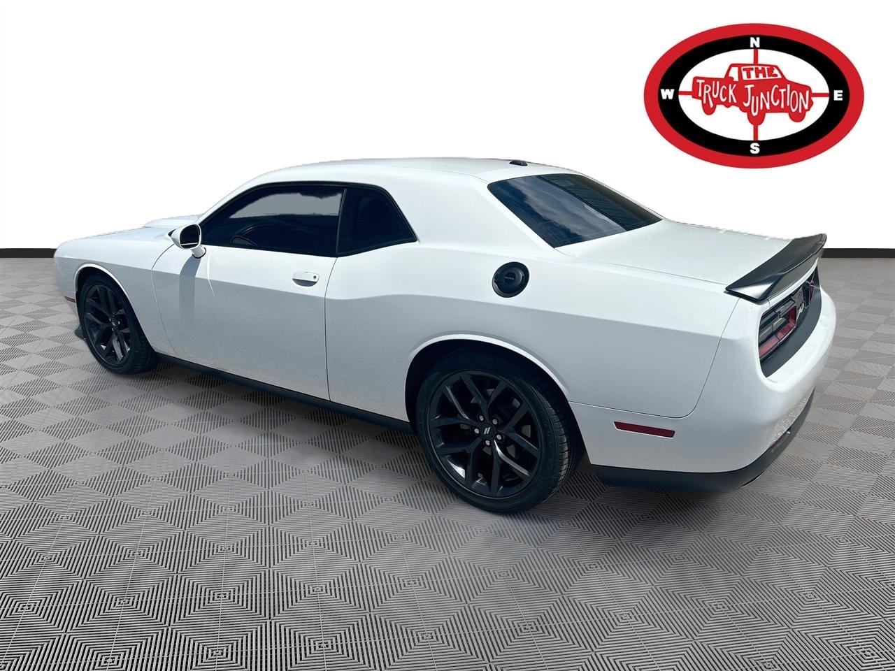 Dodge Challenger GT RWD 2021