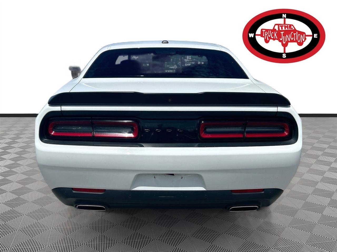 Dodge Challenger GT RWD 2021