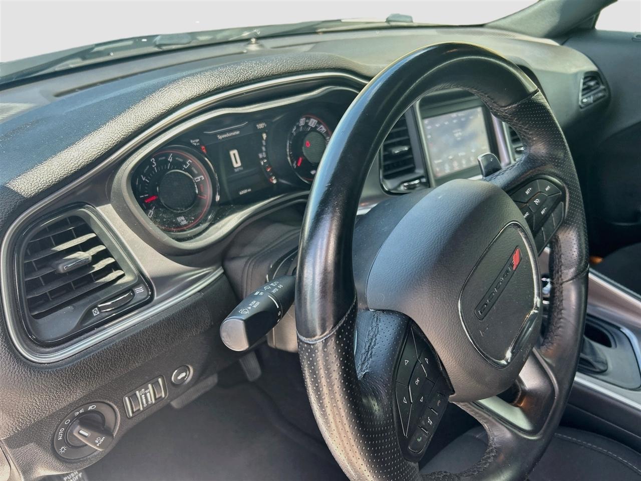 Dodge Challenger GT RWD 2021
