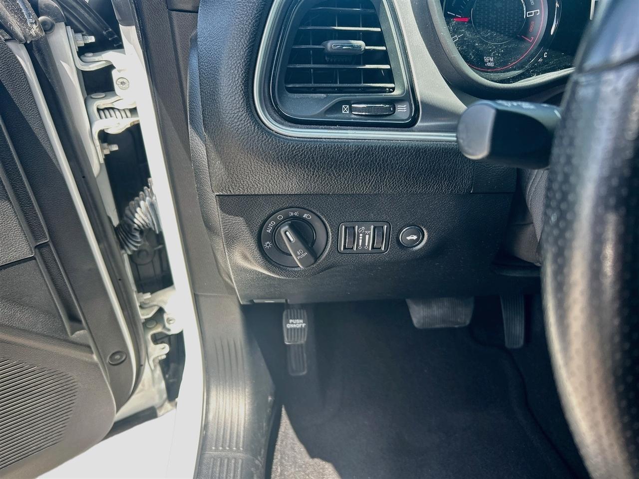 Dodge Challenger GT RWD 2021