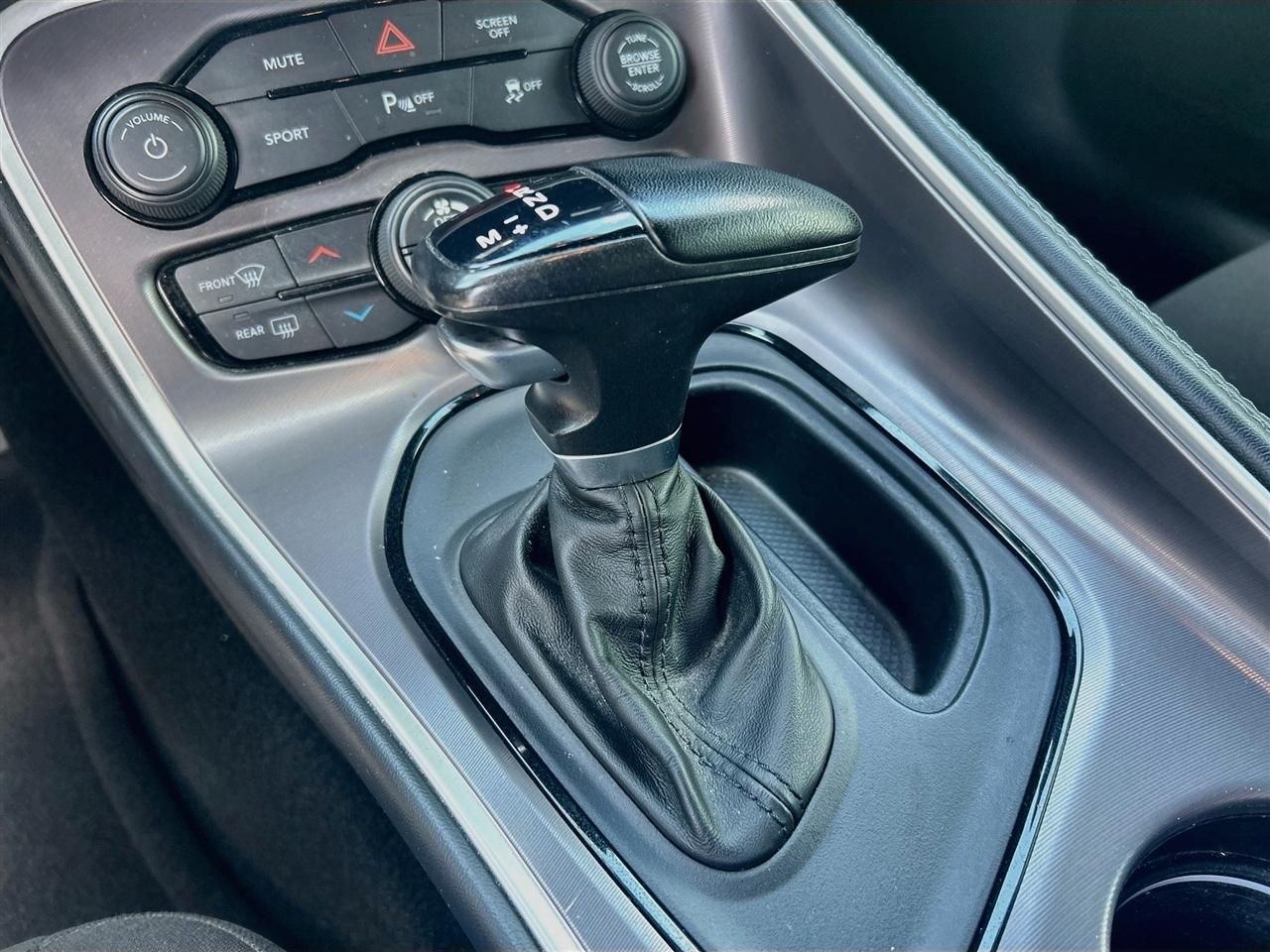 Dodge Challenger GT RWD 2021