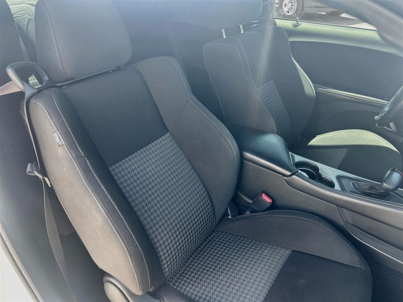 Dodge Challenger GT RWD 2021