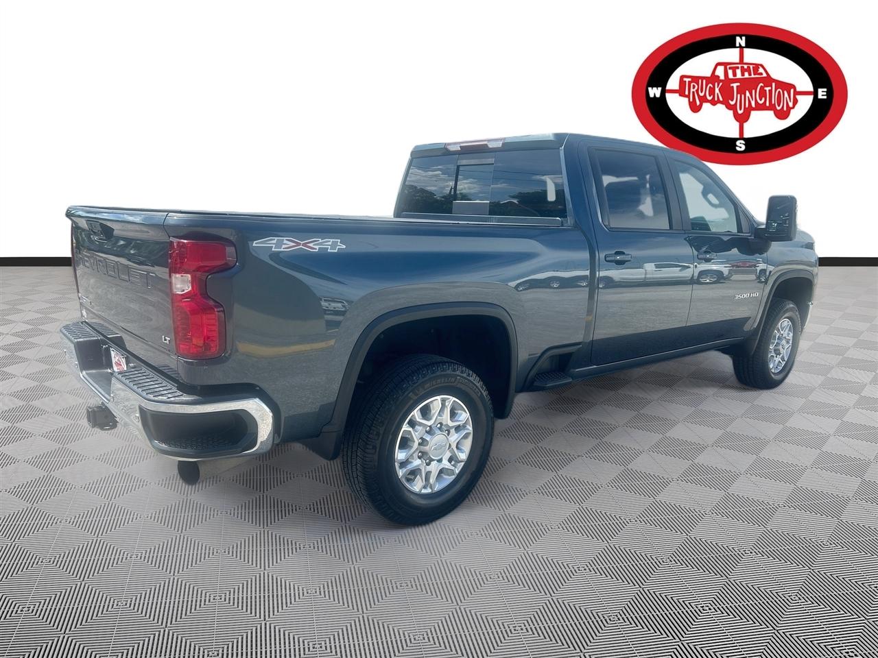 Chevrolet Silverado 3500HD 4WD Crew Cab 159" LT 2020