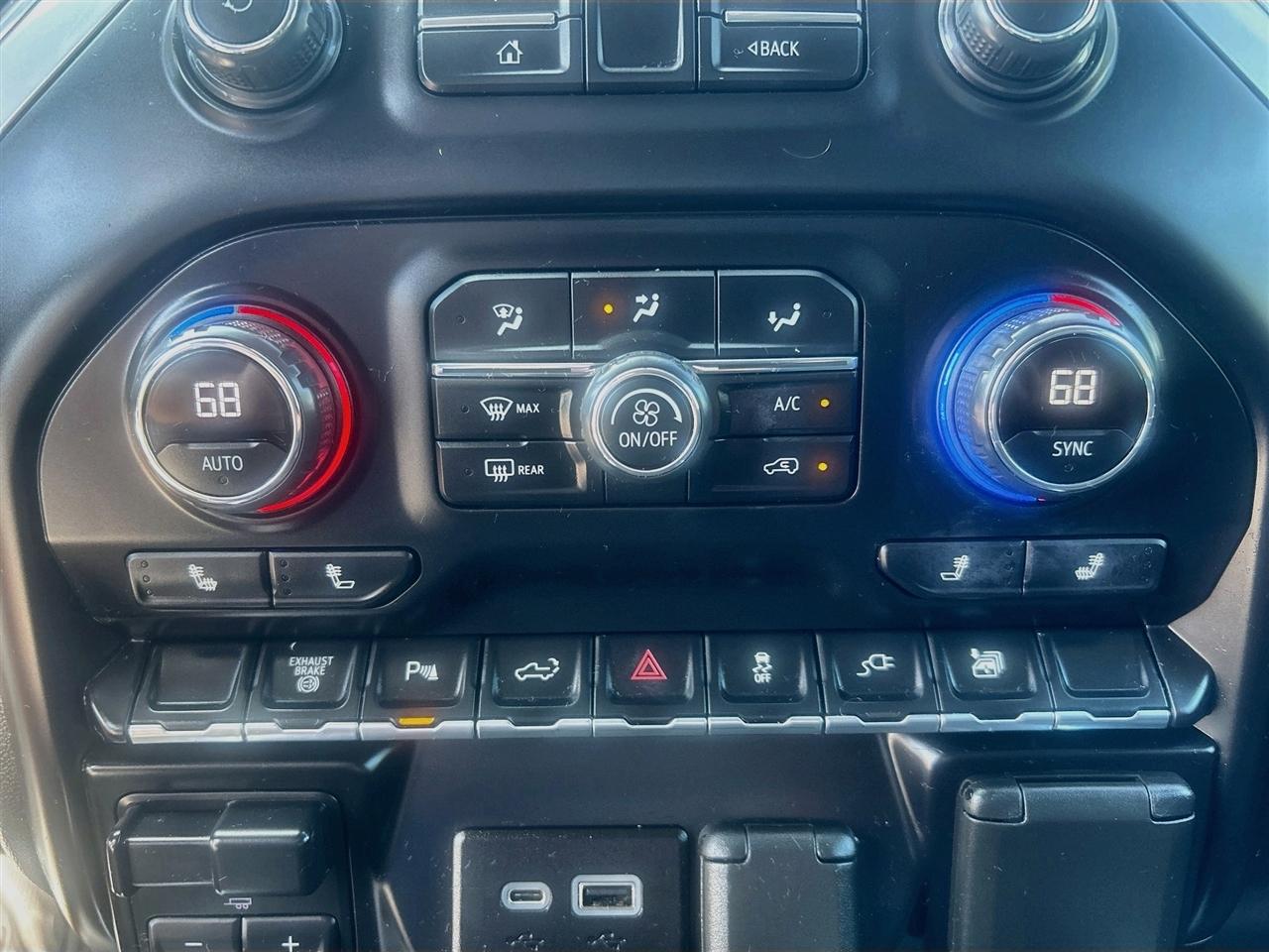 Chevrolet Silverado 3500HD 4WD Crew Cab 159" LT 2020