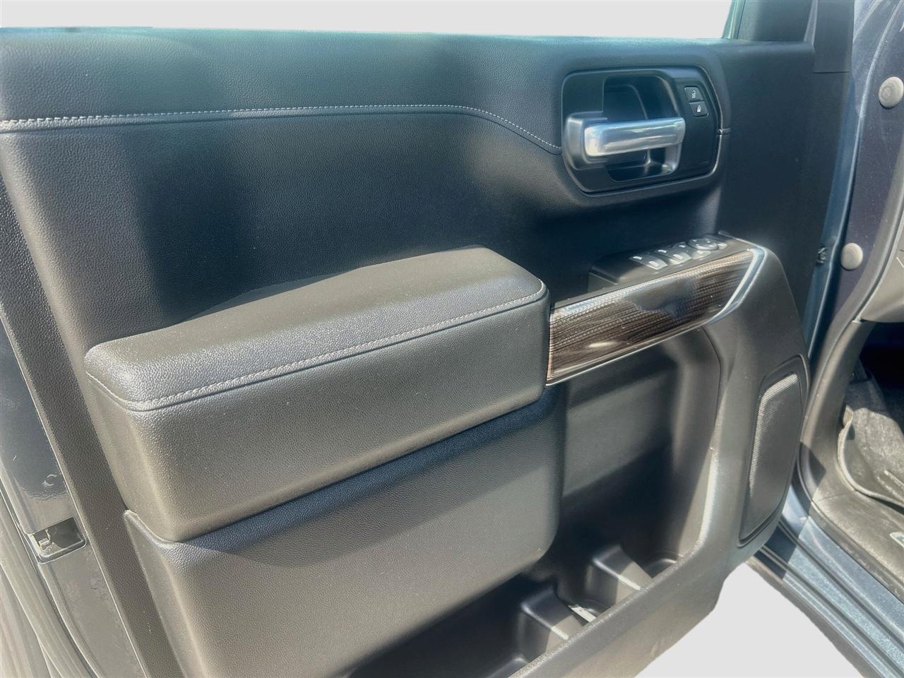 Chevrolet Silverado 3500HD 4WD Crew Cab 159" LT 2020