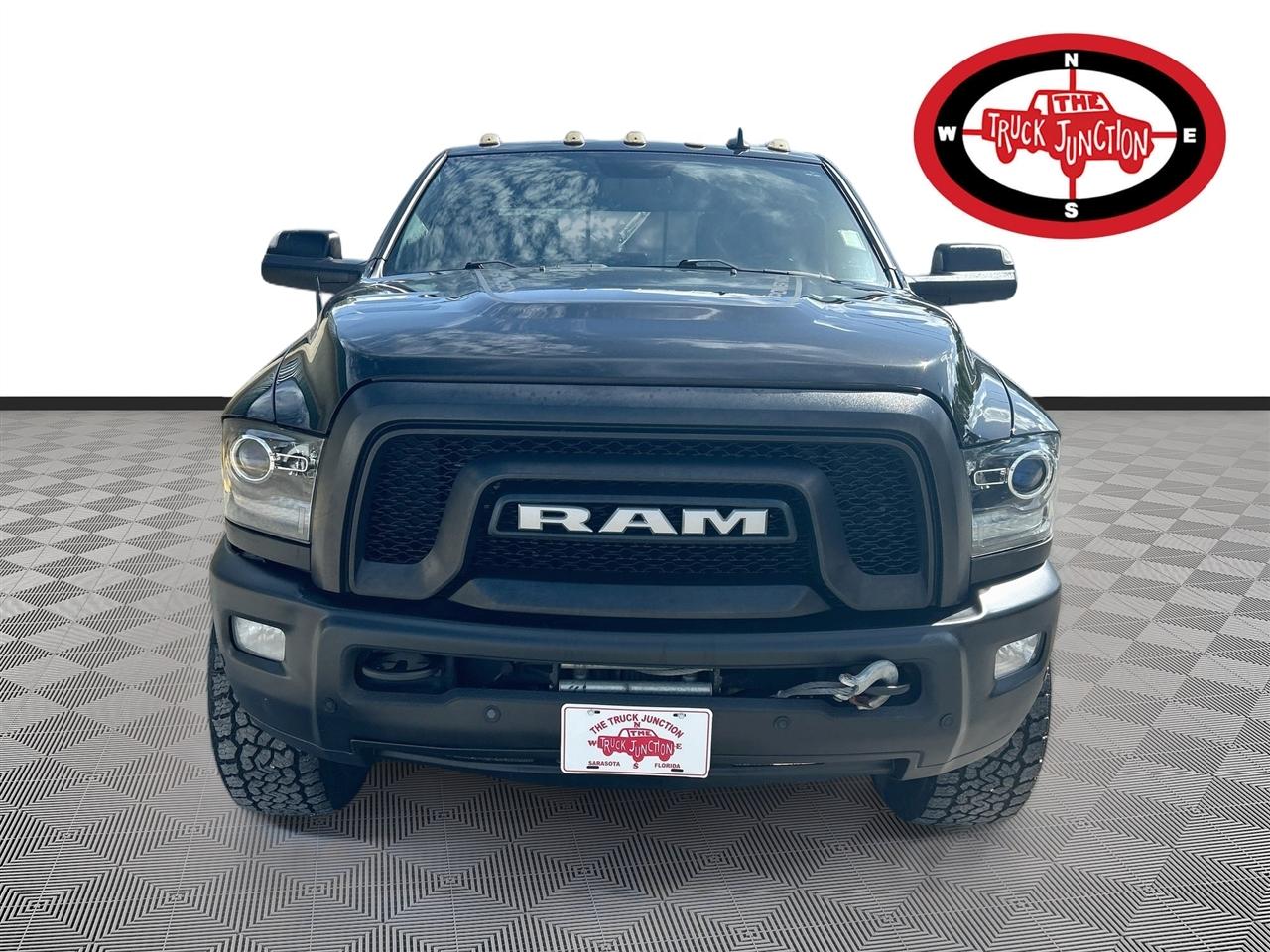 RAM 2500 Power Wagon 4x4 Crew Cab 6'4" Box 2018